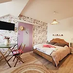 La Tour Des Quatre Chemins Apartmán *