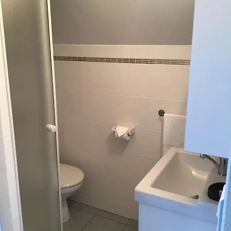 La Tour Des Quatre Chemins 公寓 格拉马