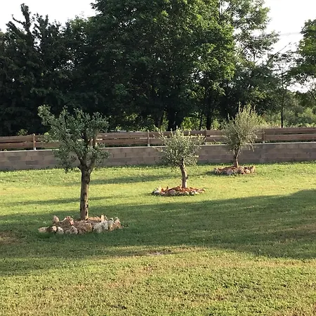 La Tour Des Quatre Chemins 公寓 *