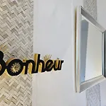 La Tour Des Quatre Chemins