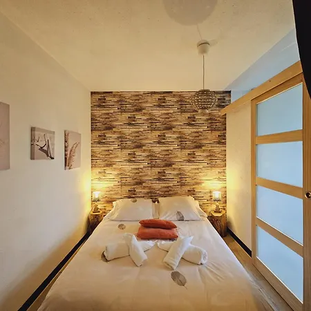 La Tour Des Quatre Chemins Apartment Gramat