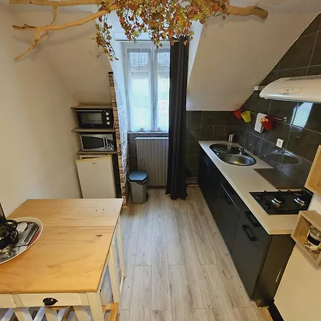 La Tour Des Quatre Chemins Apartment