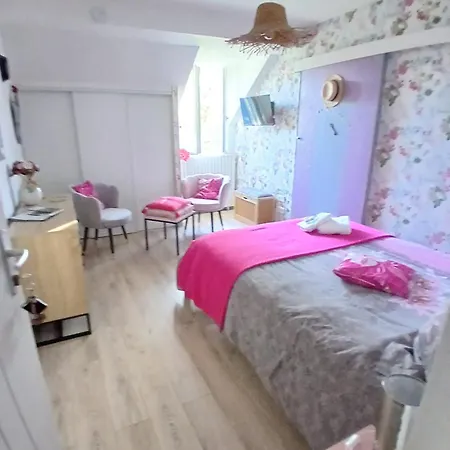 Apartment La Tour Des Quatre Chemins