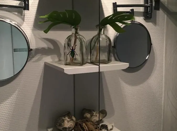 La Tour Des Quatre Chemins * غرامات