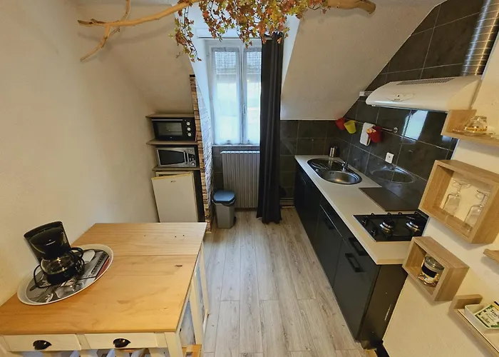 La Tour Des Quatre Chemins شقة