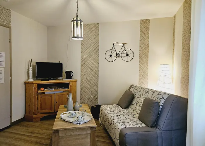 La Tour Des Quatre Chemins غرامات