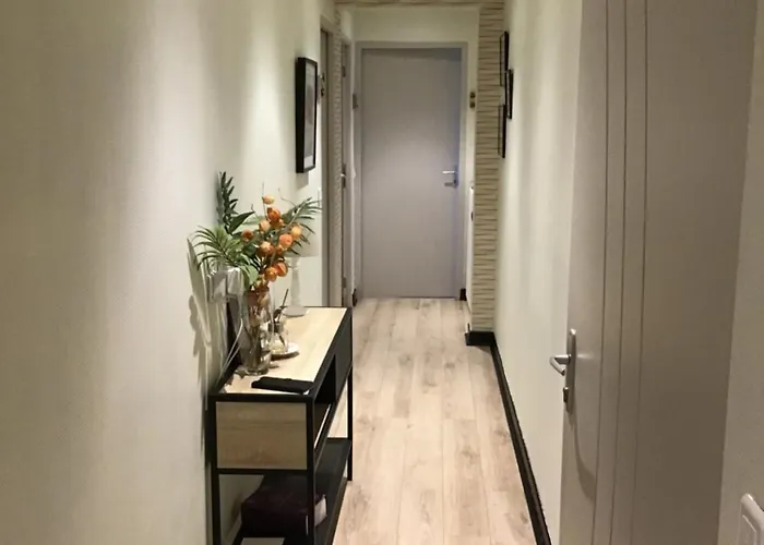 La Tour Des Quatre Chemins